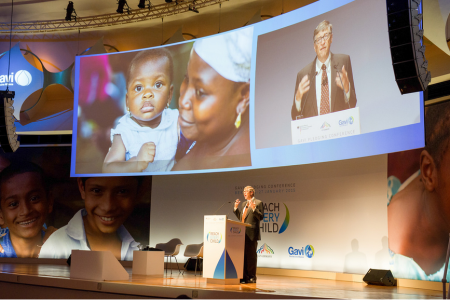 Ein Word von Bill Gates: "Gavi nimmt Geld und verwandelt es in Kinder, die gesund aufwachsen." (Foto: Gavi, Oscar Seykens)