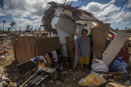 Der Preis von Kohlestrom. Im Jahr 2013 zerstörte der Supertaifun Haiyan Tausende von Häusern und tötete 6000 Menschen. (Foto: Liam Kennedy / MCSN)